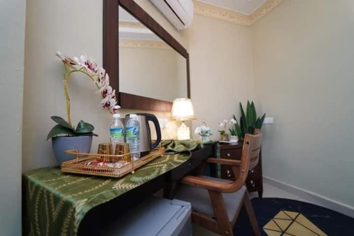 Ghazrins Desaru Hotel Pengerang Exterior foto